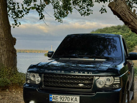 Зелений Ленд Ровер Рендж Ровер, об'ємом двигуна 3 л та пробігом 440 тис. км за 11000 $, фото 1 на Automoto.ua