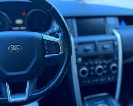 Белый Ленд Ровер Discovery Sport, объемом двигателя 2.18 л и пробегом 171 тыс. км за 18569 $, фото 11 на Automoto.ua