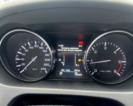 Белый Ленд Ровер Discovery Sport, объемом двигателя 2 л и пробегом 219 тыс. км за 21500 $, фото 3 на Automoto.ua