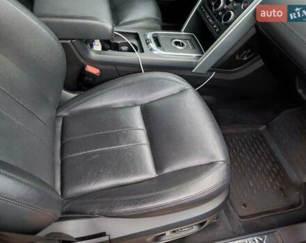 Белый Ленд Ровер Discovery Sport, объемом двигателя 2.18 л и пробегом 79 тыс. км за 22800 $, фото 8 на Automoto.ua