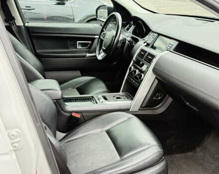 Белый Ленд Ровер Discovery Sport, объемом двигателя 2 л и пробегом 171 тыс. км за 19000 $, фото 14 на Automoto.ua