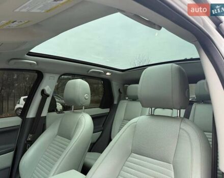 Белый Ленд Ровер Discovery Sport, объемом двигателя 2 л и пробегом 134 тыс. км за 15900 $, фото 37 на Automoto.ua