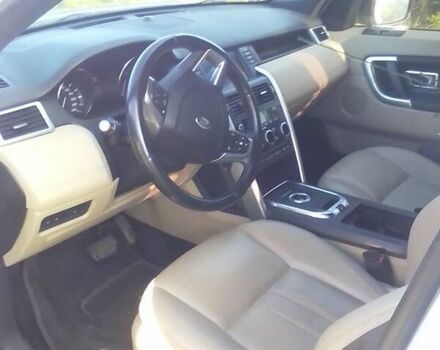 Белый Ленд Ровер Discovery Sport, объемом двигателя 2.18 л и пробегом 192 тыс. км за 17300 $, фото 1 на Automoto.ua