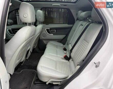 Белый Ленд Ровер Discovery Sport, объемом двигателя 2 л и пробегом 134 тыс. км за 15900 $, фото 21 на Automoto.ua
