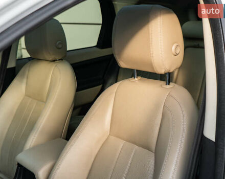 Белый Ленд Ровер Discovery Sport, объемом двигателя 2 л и пробегом 135 тыс. км за 16500 $, фото 19 на Automoto.ua