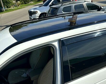 Белый Ленд Ровер Discovery Sport, объемом двигателя 2.2 л и пробегом 107 тыс. км за 21000 $, фото 5 на Automoto.ua