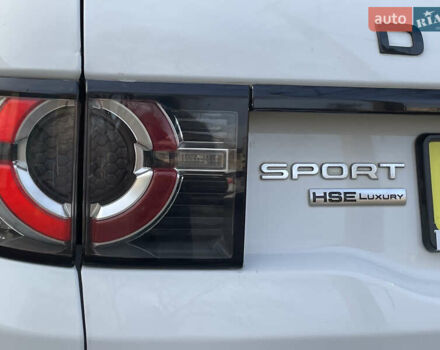 Білий Ленд Ровер Discovery Sport, об'ємом двигуна 2.2 л та пробігом 196 тис. км за 21999 $, фото 9 на Automoto.ua