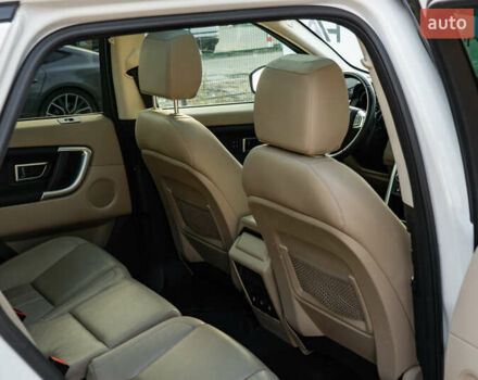 Белый Ленд Ровер Discovery Sport, объемом двигателя 2 л и пробегом 135 тыс. км за 16500 $, фото 26 на Automoto.ua