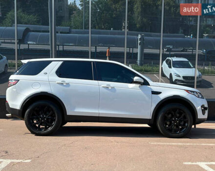 Білий Ленд Ровер Discovery Sport, об'ємом двигуна 2 л та пробігом 134 тис. км за 19900 $, фото 7 на Automoto.ua