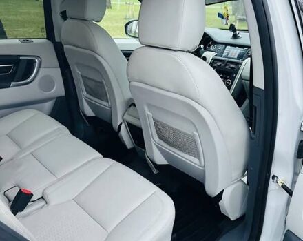 Белый Ленд Ровер Discovery Sport, объемом двигателя 2.2 л и пробегом 186 тыс. км за 17200 $, фото 32 на Automoto.ua
