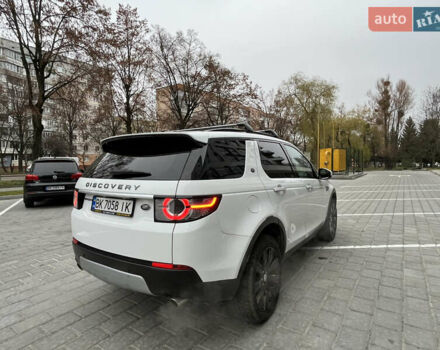 Білий Ленд Ровер Discovery Sport, об'ємом двигуна 2 л та пробігом 148 тис. км за 17800 $, фото 8 на Automoto.ua