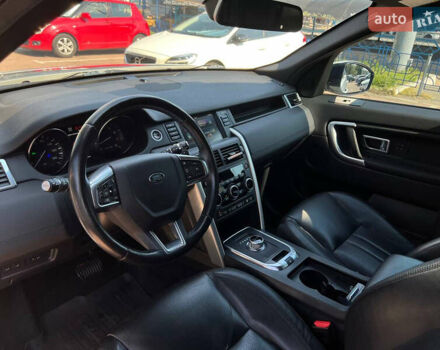 Білий Ленд Ровер Discovery Sport, об'ємом двигуна 2 л та пробігом 134 тис. км за 19900 $, фото 10 на Automoto.ua