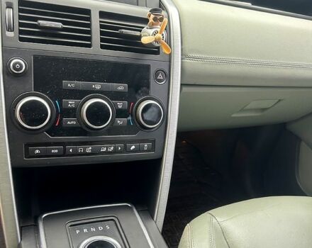 Белый Ленд Ровер Discovery Sport, объемом двигателя 2 л и пробегом 219 тыс. км за 21500 $, фото 2 на Automoto.ua