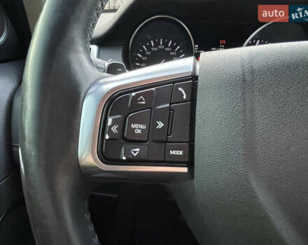 Білий Ленд Ровер Discovery Sport, об'ємом двигуна 2.2 л та пробігом 196 тис. км за 21999 $, фото 19 на Automoto.ua