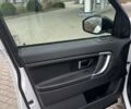 Білий Ленд Ровер Discovery Sport, об'ємом двигуна 2 л та пробігом 106 тис. км за 15700 $, фото 17 на Automoto.ua
