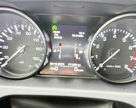 Белый Ленд Ровер Discovery Sport, объемом двигателя 2 л и пробегом 171 тыс. км за 19000 $, фото 24 на Automoto.ua