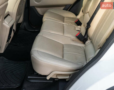 Белый Ленд Ровер Discovery Sport, объемом двигателя 2 л и пробегом 135 тыс. км за 16500 $, фото 22 на Automoto.ua