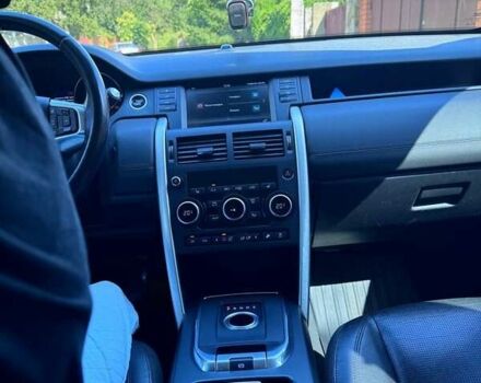 Белый Ленд Ровер Discovery Sport, объемом двигателя 2.18 л и пробегом 171 тыс. км за 18569 $, фото 17 на Automoto.ua