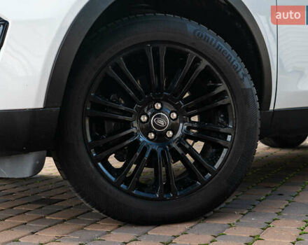 Белый Ленд Ровер Discovery Sport, объемом двигателя 2 л и пробегом 135 тыс. км за 16500 $, фото 11 на Automoto.ua