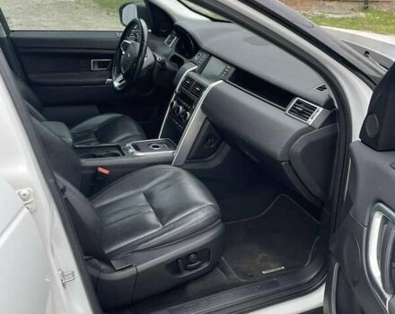 Белый Ленд Ровер Discovery Sport, объемом двигателя 2 л и пробегом 176 тыс. км за 17500 $, фото 7 на Automoto.ua