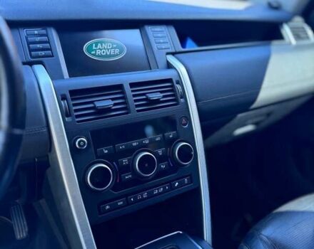 Белый Ленд Ровер Discovery Sport, объемом двигателя 2.18 л и пробегом 171 тыс. км за 18569 $, фото 9 на Automoto.ua