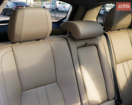 Белый Ленд Ровер Discovery Sport, объемом двигателя 2 л и пробегом 135 тыс. км за 16500 $, фото 29 на Automoto.ua