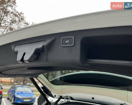 Білий Ленд Ровер Discovery Sport, об'ємом двигуна 2 л та пробігом 148 тис. км за 17800 $, фото 31 на Automoto.ua