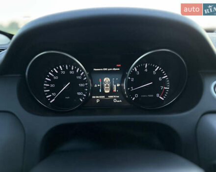 Білий Ленд Ровер Discovery Sport, об'ємом двигуна 2 л та пробігом 170 тис. км за 16000 $, фото 26 на Automoto.ua