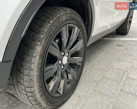 Білий Ленд Ровер Discovery Sport, об'ємом двигуна 2 л та пробігом 148 тис. км за 17800 $, фото 19 на Automoto.ua