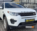 Белый Ленд Ровер Discovery Sport, объемом двигателя 2 л и пробегом 102 тыс. км за 23300 $, фото 1 на Automoto.ua
