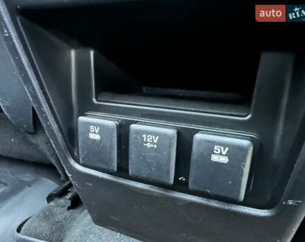 Білий Ленд Ровер Discovery Sport, об'ємом двигуна 2 л та пробігом 170 тис. км за 16000 $, фото 49 на Automoto.ua