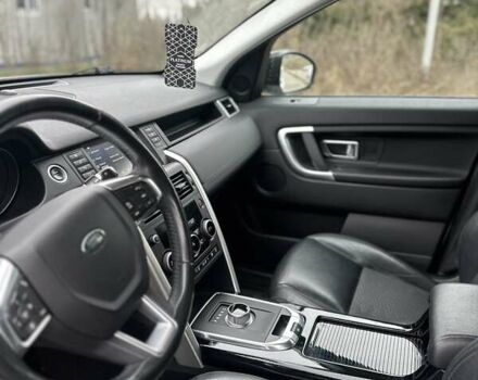 Білий Ленд Ровер Discovery Sport, об'ємом двигуна 2 л та пробігом 106 тис. км за 15700 $, фото 9 на Automoto.ua