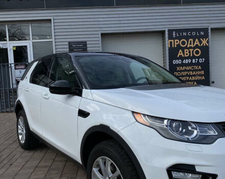 Білий Ленд Ровер Discovery Sport, об'ємом двигуна 2 л та пробігом 182 тис. км за 16700 $, фото 10 на Automoto.ua
