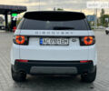 Білий Ленд Ровер Discovery Sport, об'ємом двигуна 2 л та пробігом 126 тис. км за 20999 $, фото 13 на Automoto.ua