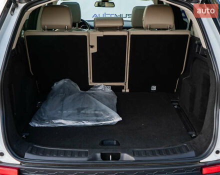 Белый Ленд Ровер Discovery Sport, объемом двигателя 2 л и пробегом 135 тыс. км за 16500 $, фото 12 на Automoto.ua