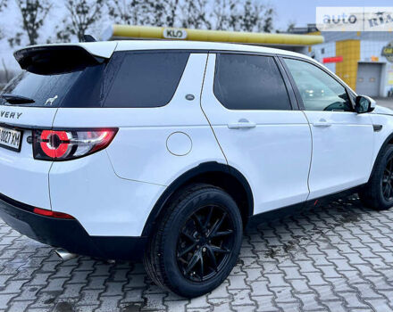 Білий Ленд Ровер Discovery Sport, об'ємом двигуна 2 л та пробігом 111 тис. км за 19500 $, фото 5 на Automoto.ua