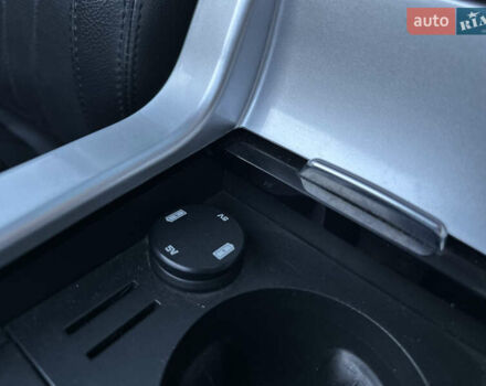 Білий Ленд Ровер Discovery Sport, об'ємом двигуна 2 л та пробігом 170 тис. км за 16000 $, фото 34 на Automoto.ua