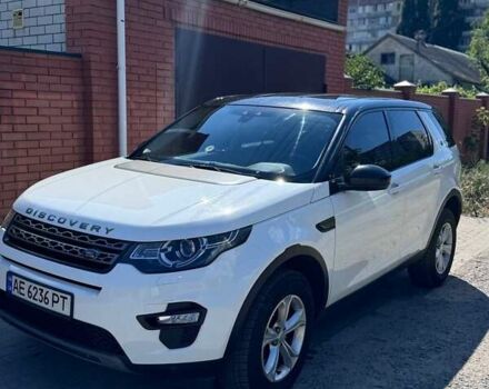 Белый Ленд Ровер Discovery Sport, объемом двигателя 2.18 л и пробегом 171 тыс. км за 18569 $, фото 5 на Automoto.ua