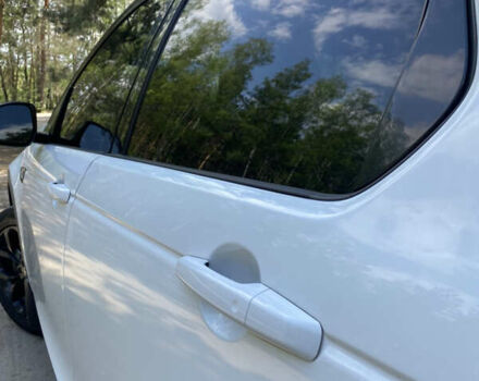 Білий Ленд Ровер Discovery Sport, об'ємом двигуна 2 л та пробігом 184 тис. км за 19000 $, фото 12 на Automoto.ua