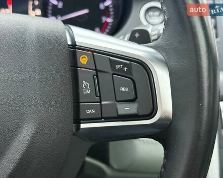 Белый Ленд Ровер Discovery Sport, объемом двигателя 2 л и пробегом 134 тыс. км за 15900 $, фото 29 на Automoto.ua