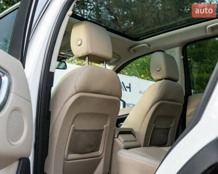 Белый Ленд Ровер Discovery Sport, объемом двигателя 2 л и пробегом 135 тыс. км за 16500 $, фото 20 на Automoto.ua