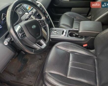 Белый Ленд Ровер Discovery Sport, объемом двигателя 2.18 л и пробегом 79 тыс. км за 22800 $, фото 5 на Automoto.ua