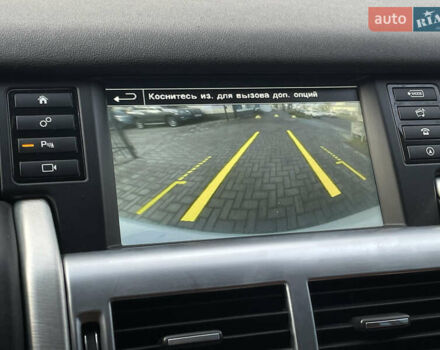 Білий Ленд Ровер Discovery Sport, об'ємом двигуна 2.2 л та пробігом 196 тис. км за 21999 $, фото 26 на Automoto.ua