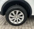 Білий Ленд Ровер Discovery Sport, об'ємом двигуна 2 л та пробігом 106 тис. км за 15700 $, фото 8 на Automoto.ua