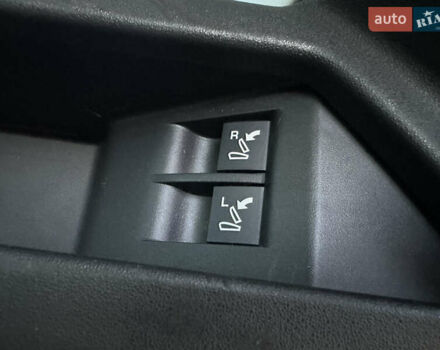 Білий Ленд Ровер Discovery Sport, об'ємом двигуна 2 л та пробігом 170 тис. км за 16000 $, фото 60 на Automoto.ua