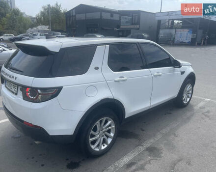 Белый Ленд Ровер Discovery Sport, объемом двигателя 2 л и пробегом 157 тыс. км за 19000 $, фото 3 на Automoto.ua