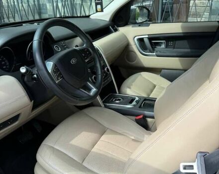 Білий Ленд Ровер Discovery Sport, об'ємом двигуна 2 л та пробігом 102 тис. км за 18900 $, фото 13 на Automoto.ua
