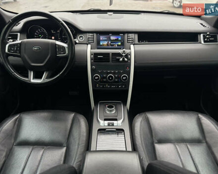 Белый Ленд Ровер Discovery Sport, объемом двигателя 2 л и пробегом 141 тыс. км за 19999 $, фото 37 на Automoto.ua