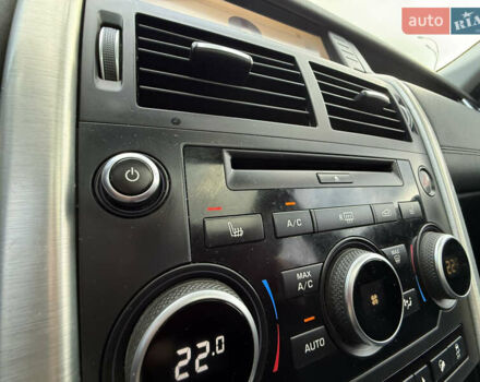 Белый Ленд Ровер Discovery Sport, объемом двигателя 2 л и пробегом 158 тыс. км за 17500 $, фото 75 на Automoto.ua