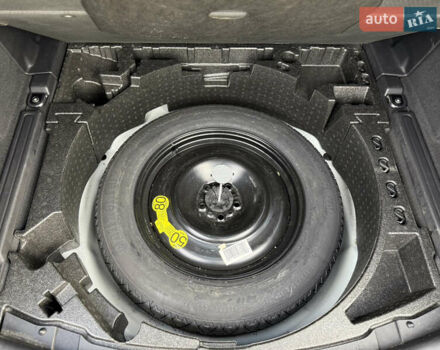 Белый Ленд Ровер Discovery Sport, объемом двигателя 2 л и пробегом 158 тыс. км за 17500 $, фото 33 на Automoto.ua